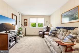 574 Carol Ln, Bath, PA 18014 - Photo 18