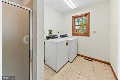 1975 Mountain Hill Lane, Hellertown, PA 18055 - Photo 8