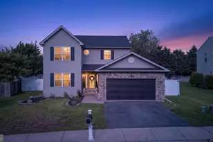 2720 Hickory Dr, Easton, PA 18040 - Photo 2