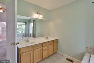 13 Windrift Ct, Easton, PA 18045 - Photo 66