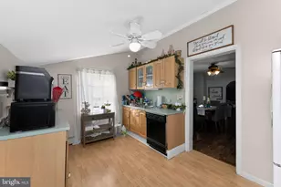 1121 Front St, Catasaqua, PA 18032 - Photo 14
