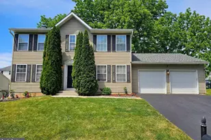 109 James Pl, Easton, PA 18045 - Photo 1