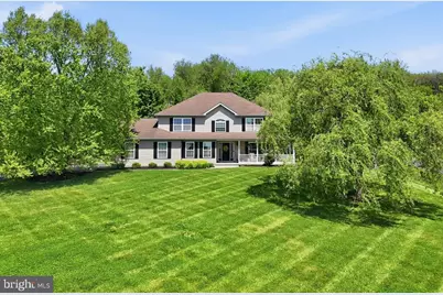 569 Deerfield Drive, Nazareth, PA 18064 - Photo 2