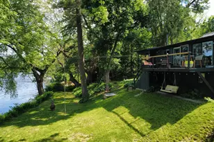 1855 S Delaware Dr, Easton, PA 18042 - Photo 2
