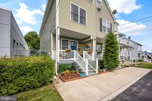 1536 Hottle Ave, Bethlehem, PA 18018 - Photo 2
