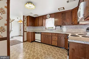 945 Williams Ave, Walnutport, PA 18088 - Photo 12