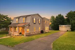 1839 6th St, Bethlehem, PA 18020 - Photo 2