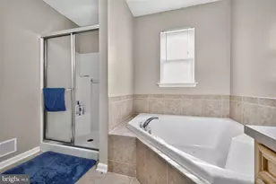 142 Willow Dr, Easton, PA 18045 - Photo 16