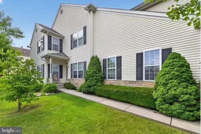 142 Willow Drive, Easton, PA 18045 - Photo 1