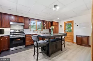 2021 Leithsville Rd, Hellertown, PA 18055 - Photo 12