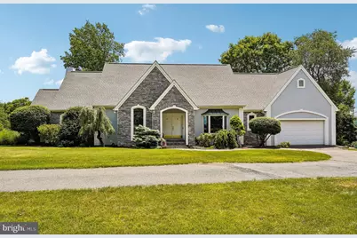 280 Sky Line Drive, Easton, PA 18042 - Photo 1