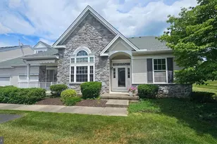 1866 Gregory Pl, Hellertown, PA 18055 - Photo 2
