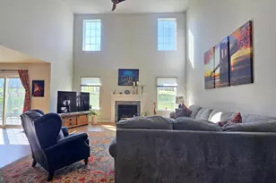 2645 Longridge Dr, Hellertown, PA 18055 - Photo 12