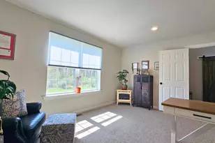 2645 Longridge Dr, Hellertown, PA 18055 - Photo 8