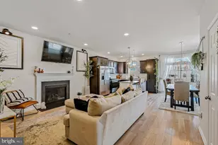 3155 W Huntington Ln, Forks, PA 18040 - Photo 6
