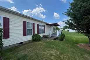 671 Kykuit Pl, Easton, PA 18040 - Photo 2