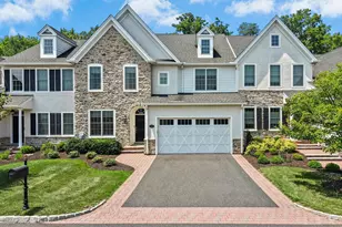 1980 Carriage Knoll Dr, Bethlehem, PA 18015 - Photo 2