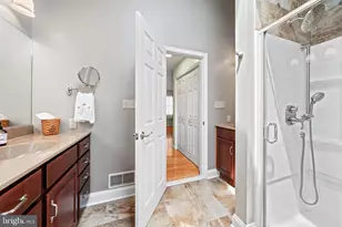4568 Greenfield Rd, Bethlehem, PA 18017 - Photo 26