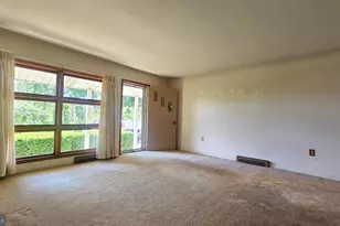 2529 Ringhoffer Rd, Hellertown, PA 18055 - Photo 4