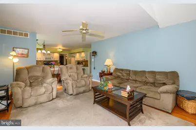 410 E Mayfield Circle, Bethlehem, PA 18020 - Photo 8