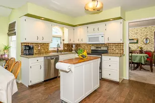 410 E Mayfield Cir, Bethlehem, PA 18020 - Photo 4