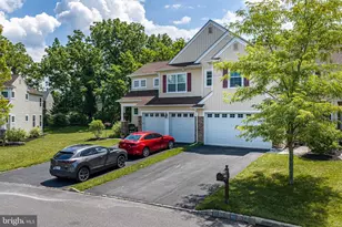 889 Iron Ln, Easton, PA 18040 - Photo 2