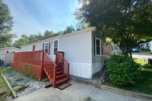 360 S Delaware Dr, Easton, PA 18042 - Photo 1