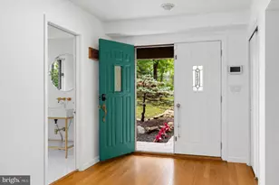 3385 Woodbridge Cir, Bethlehem, PA 18017 - Photo 6