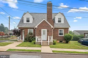 24 Sycamore St, Hellertown, PA 18055 - Photo 1