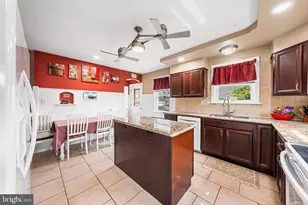 24 Sycamore St, Hellertown, PA 18055 - Photo 8