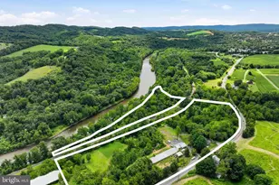 429 Riverview Dr, Walnutport, PA 18088 - Photo 4