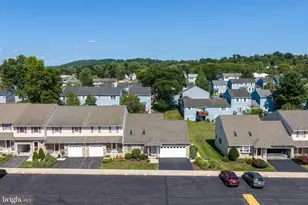 15 Monmouth Ct, Easton, PA 18040 - Photo 8