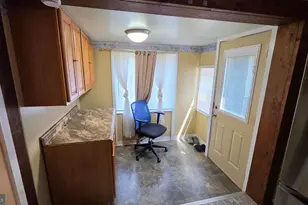 141 N 4th St, Bangor, PA 18013 - Photo 6