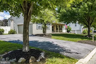 4003 Redwood Dr, Bethlehem, PA 18020 - Photo 6