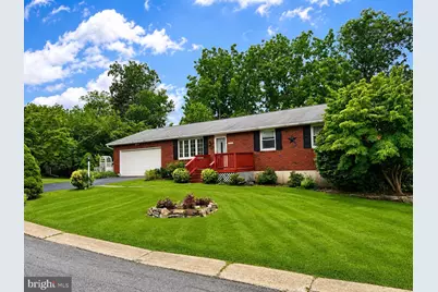 32 W Sylvan Drive, Northampton, PA 18067 - Photo 2