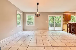18 Joan St, Easton, PA 18042 - Photo 10