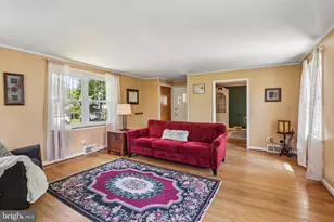 974 Juniper Rd, Hellertown, PA 18055 - Photo 4
