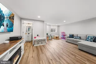 2213 Huntington Ln, Easton, PA 18040 - Photo 24