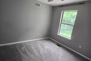 5280 Vermont Dr, Easton, PA 18045 - Photo 14