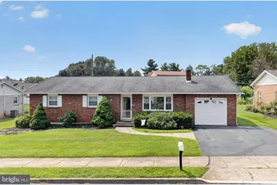 1130 Westbury Drive, Bethlehem, PA 18017 - Photo 2