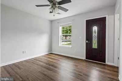 111 E Kleinhans Street, Easton, PA 18042 - Photo 4
