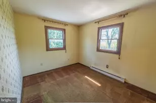 1 Babbling Brook Rd, Easton, PA 18045 - Photo 14
