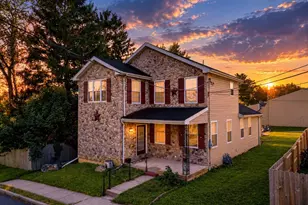 337 E Kleinhans, Easton, PA 18042 - Photo 1