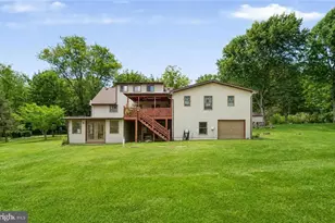 960 Browntown Rd, Nazareth, PA 18064 - Photo 2