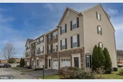 1644 Oakridge Lane, Hellertown, PA 18055 - Photo 4