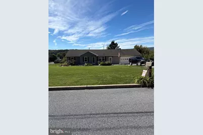 646 S Lehigh Gap Street, Walnutport, PA 18088 - Photo 1