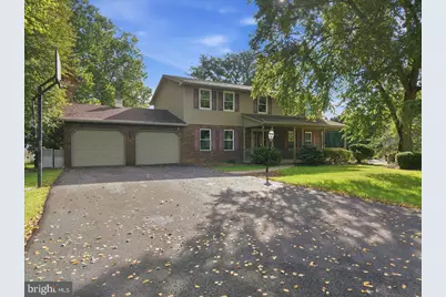 714 Lexington Road, Nazareth, PA 18064 - Photo 2