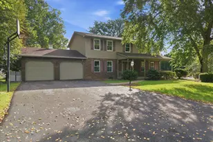 714 Lexington Rd, Nazareth, PA 18064 - Photo 2