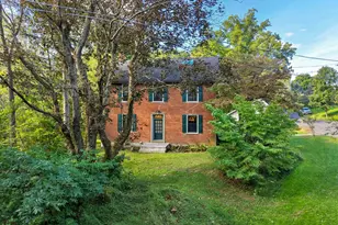 2100 Dakota Dr, Easton, PA 18045 - Photo 2