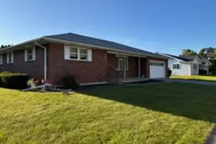 2433 High Point Dr, Bethlehem, PA 18017 - Photo 4